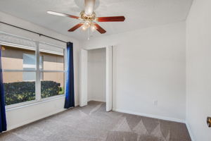 17709 Emerald Green Pl, Tampa, FL 33647, US Photo 13