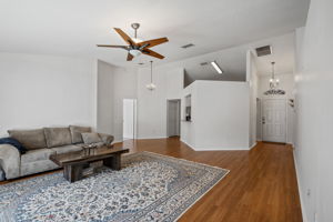 17709 Emerald Green Pl, Tampa, FL 33647, US Photo 7