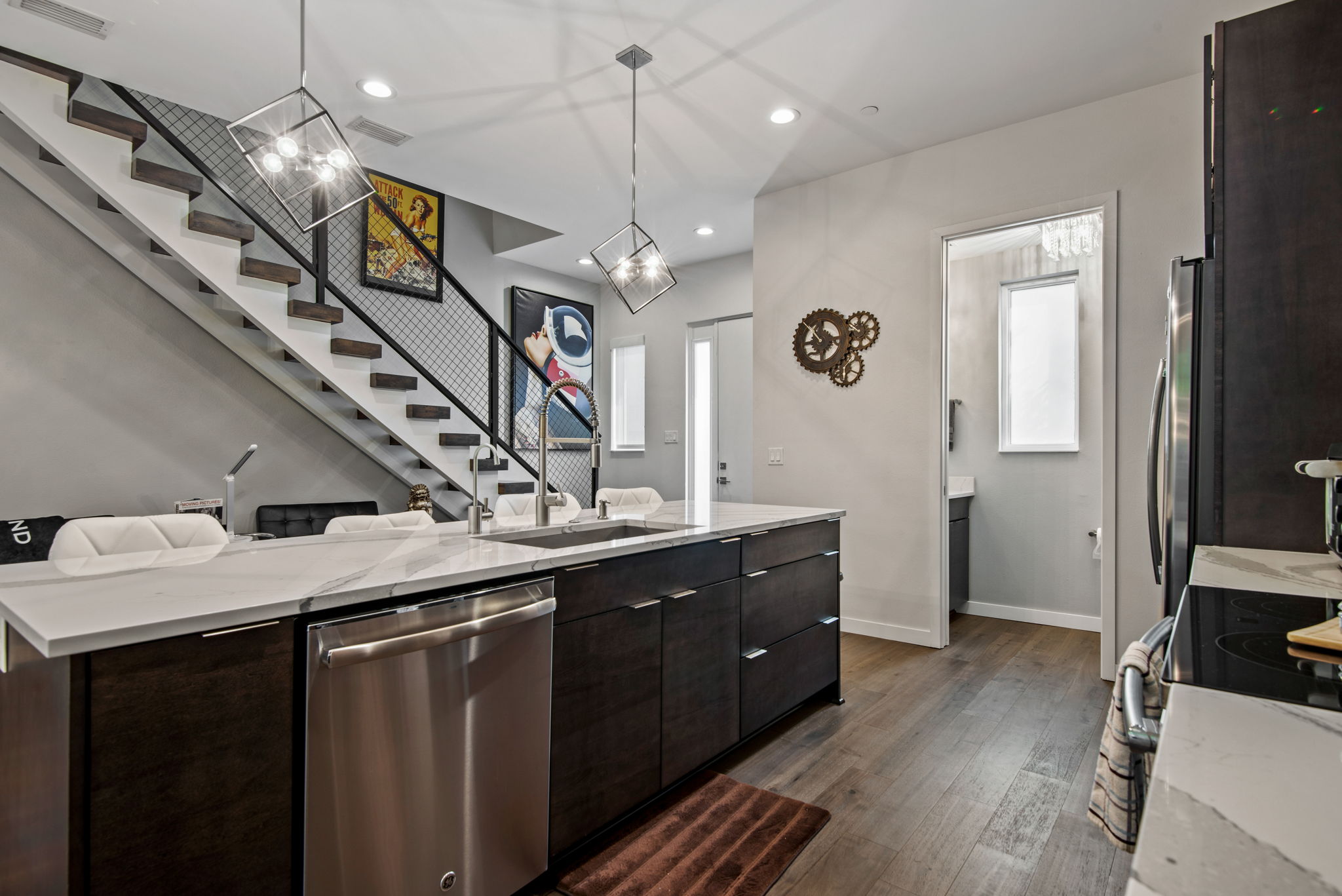 357 7th St S, St. Petersburg, FL 33701, USA Photo 14