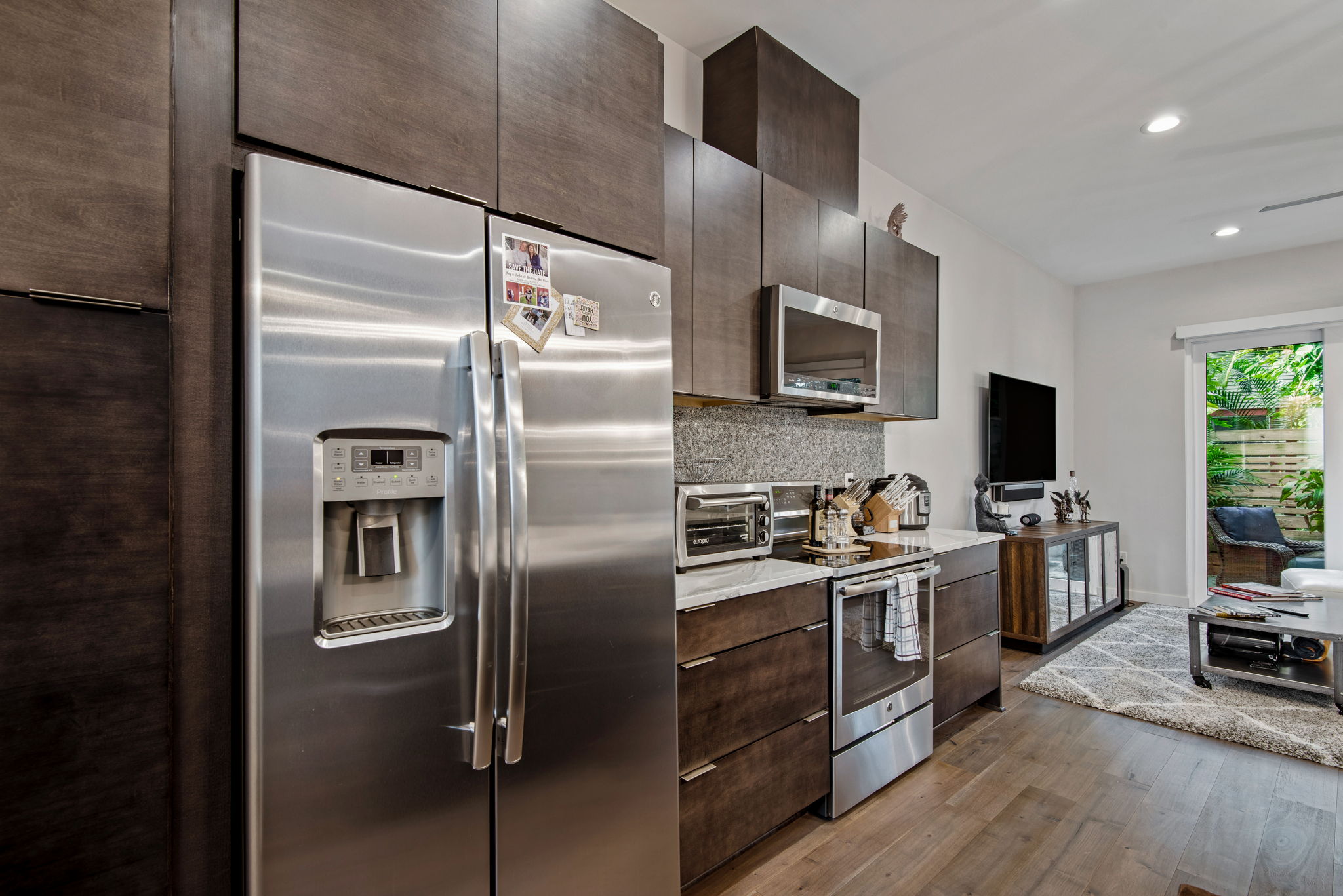 357 7th St S, St. Petersburg, FL 33701, USA Photo 12