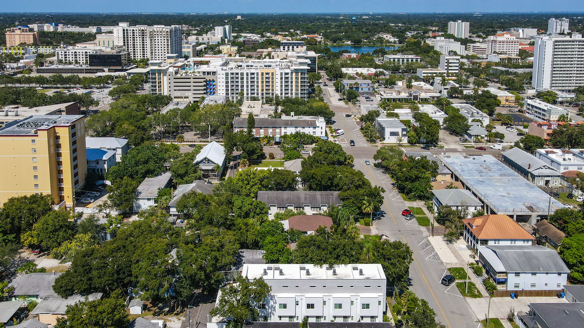 357 7th St S, St. Petersburg, FL 33701, USA Photo 44