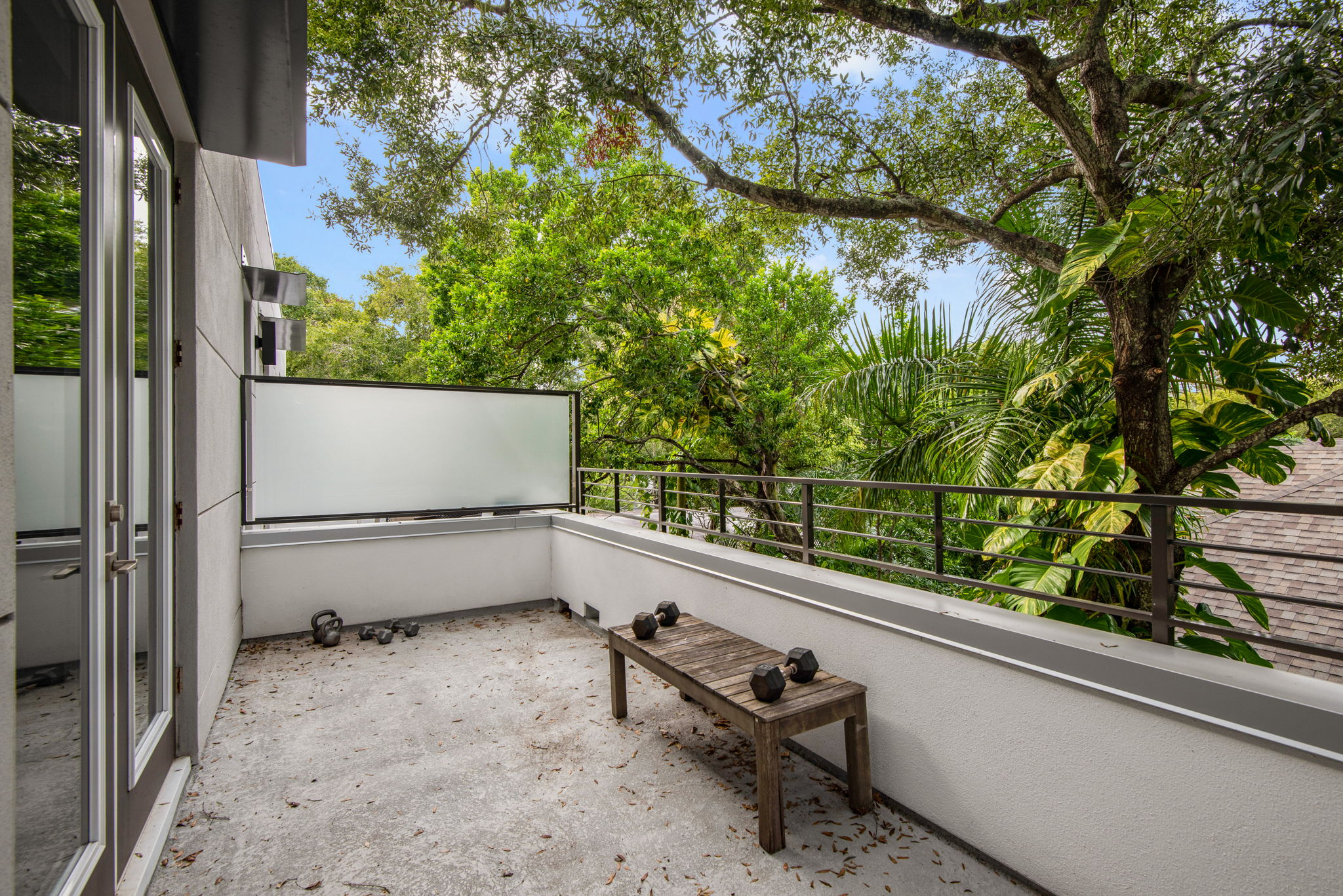 357 7th St S, St. Petersburg, FL 33701, USA Photo 24