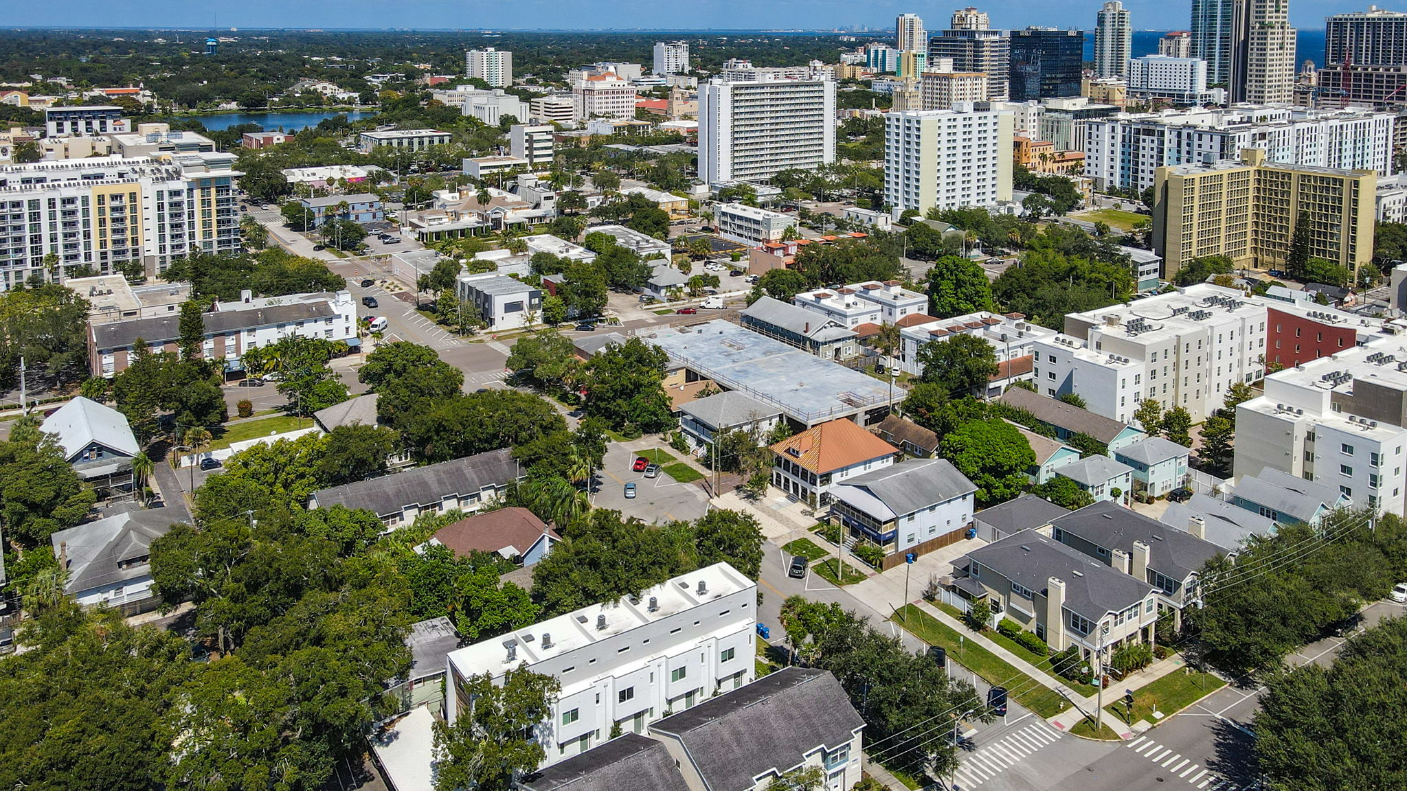 357 7th St S, St. Petersburg, FL 33701, USA Photo 43