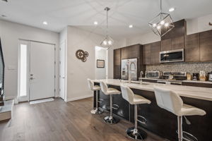 357 7th St S, St. Petersburg, FL 33701, USA Photo 7