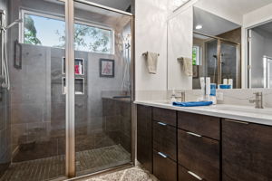 357 7th St S, St. Petersburg, FL 33701, USA Photo 35