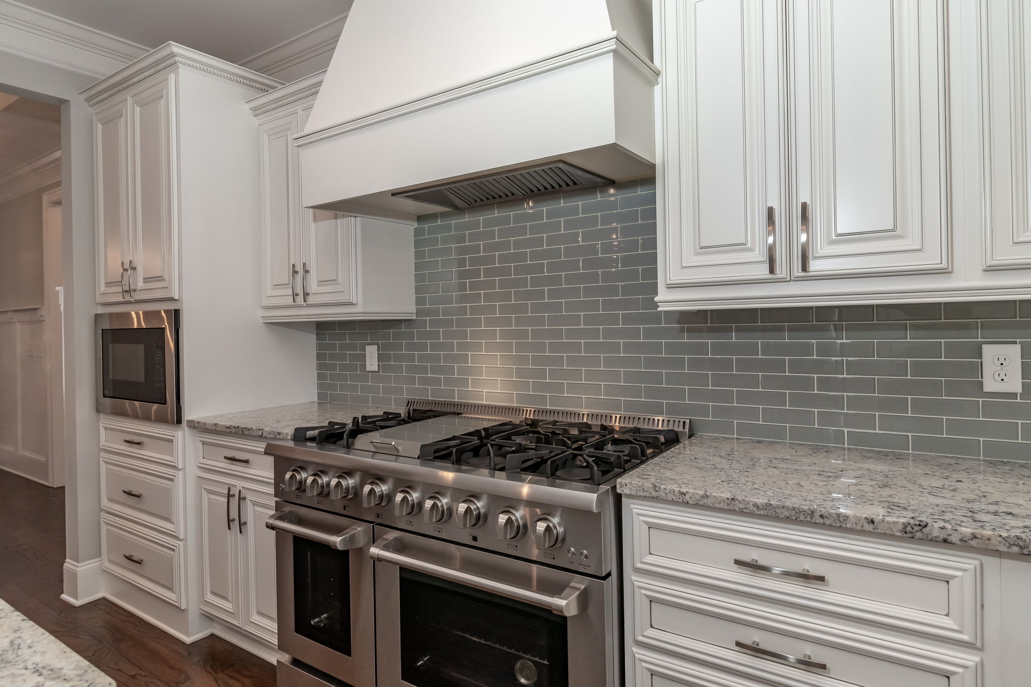 Kitchen - Gas Range