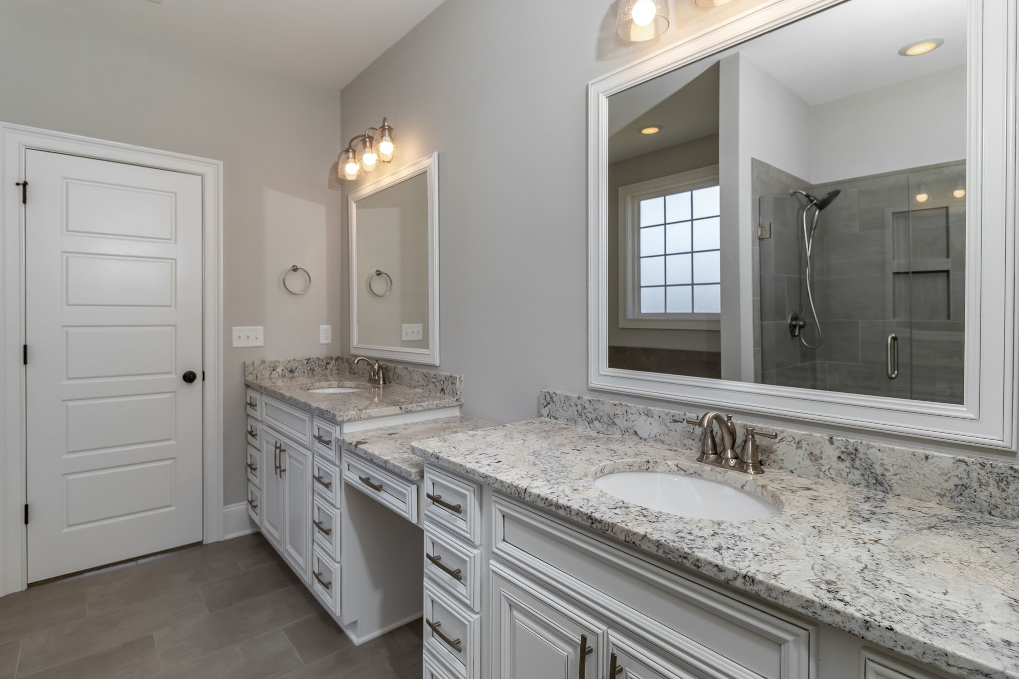Owner's En-Suite Bath