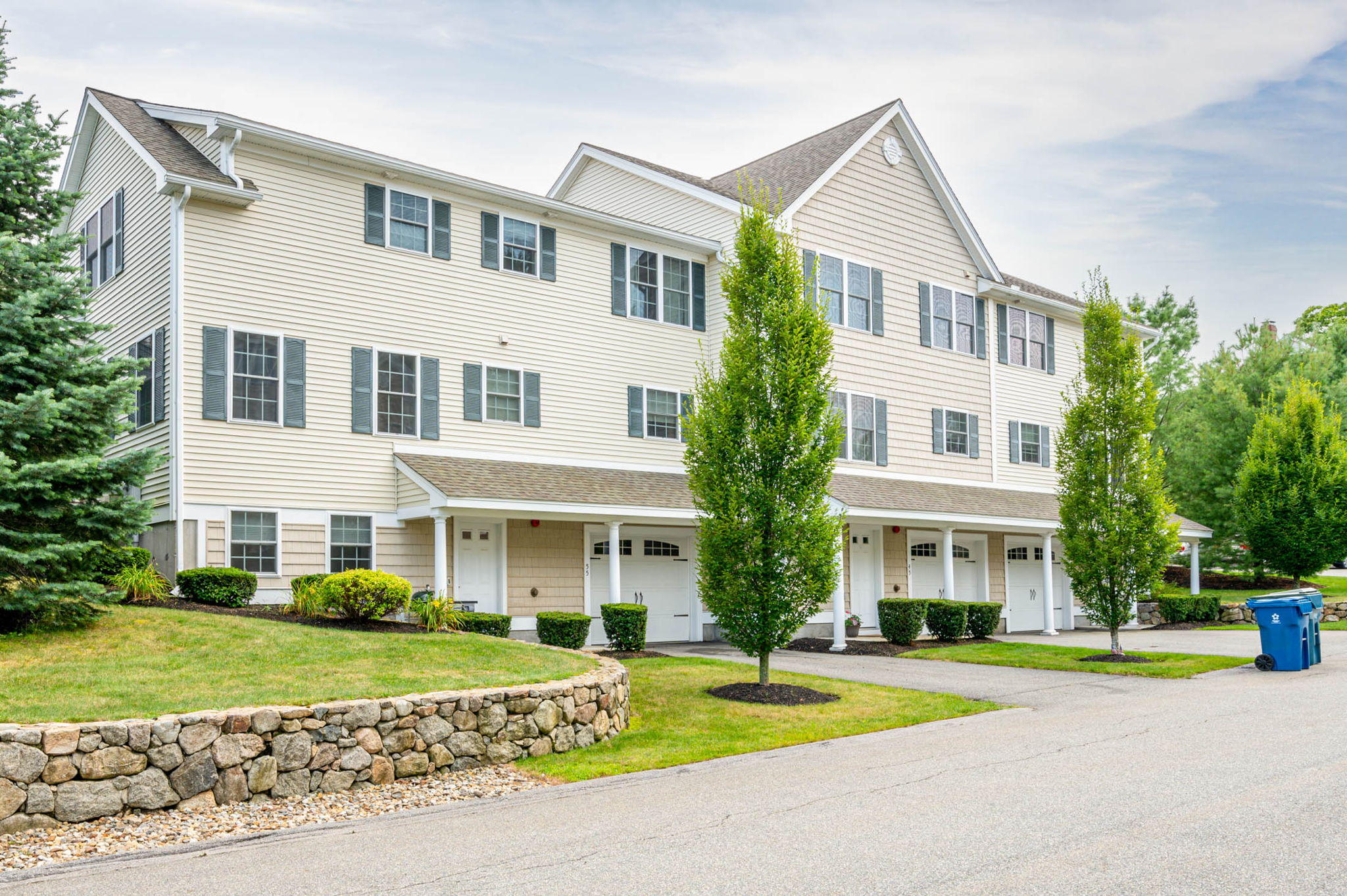 55 Paulies Pl, Tewksbury, MA 01876 De Maio Real Estate Photography