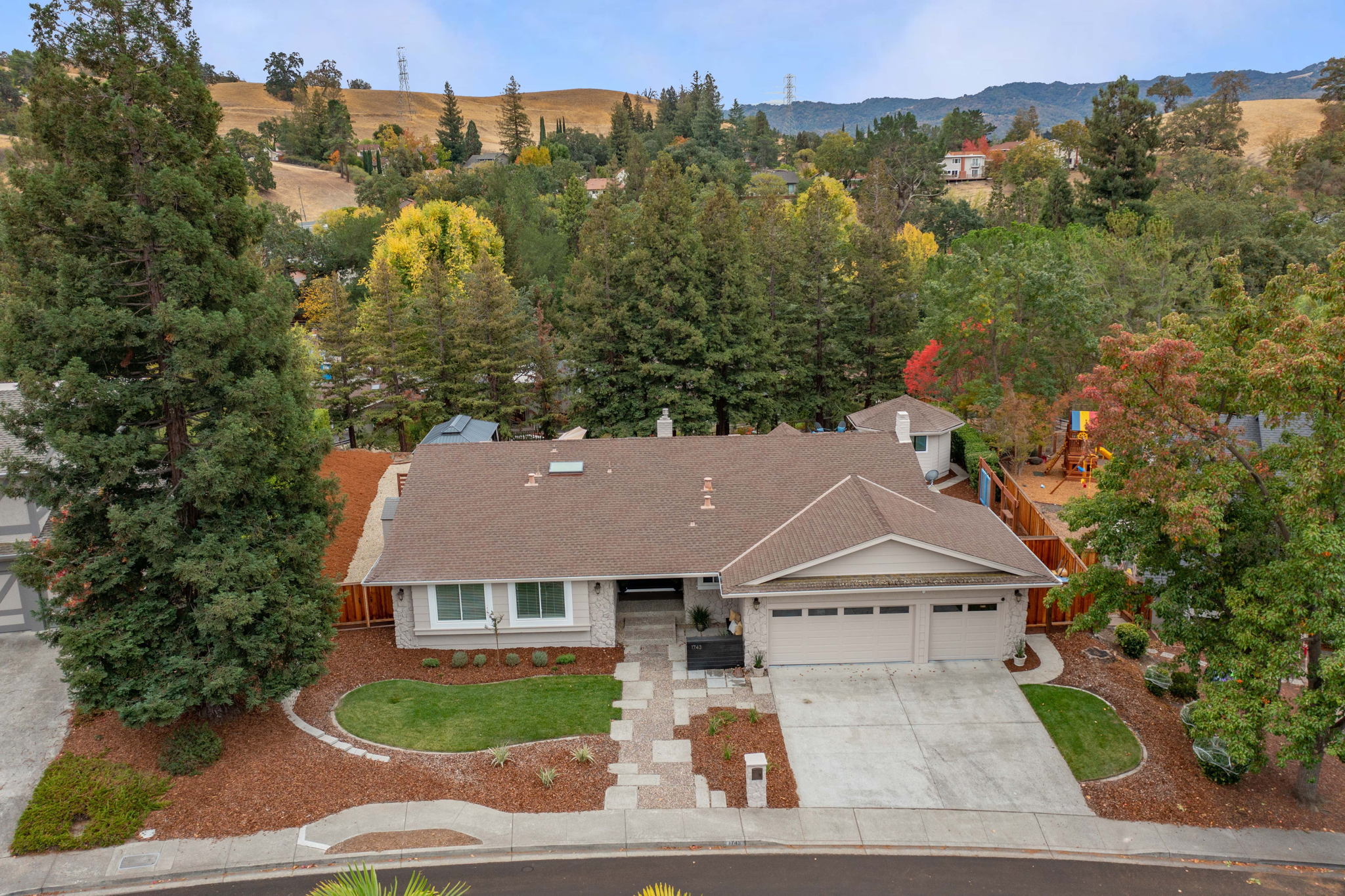 1743 Oro Valley Cir, Walnut Creek, CA 94596, USA Photo 2