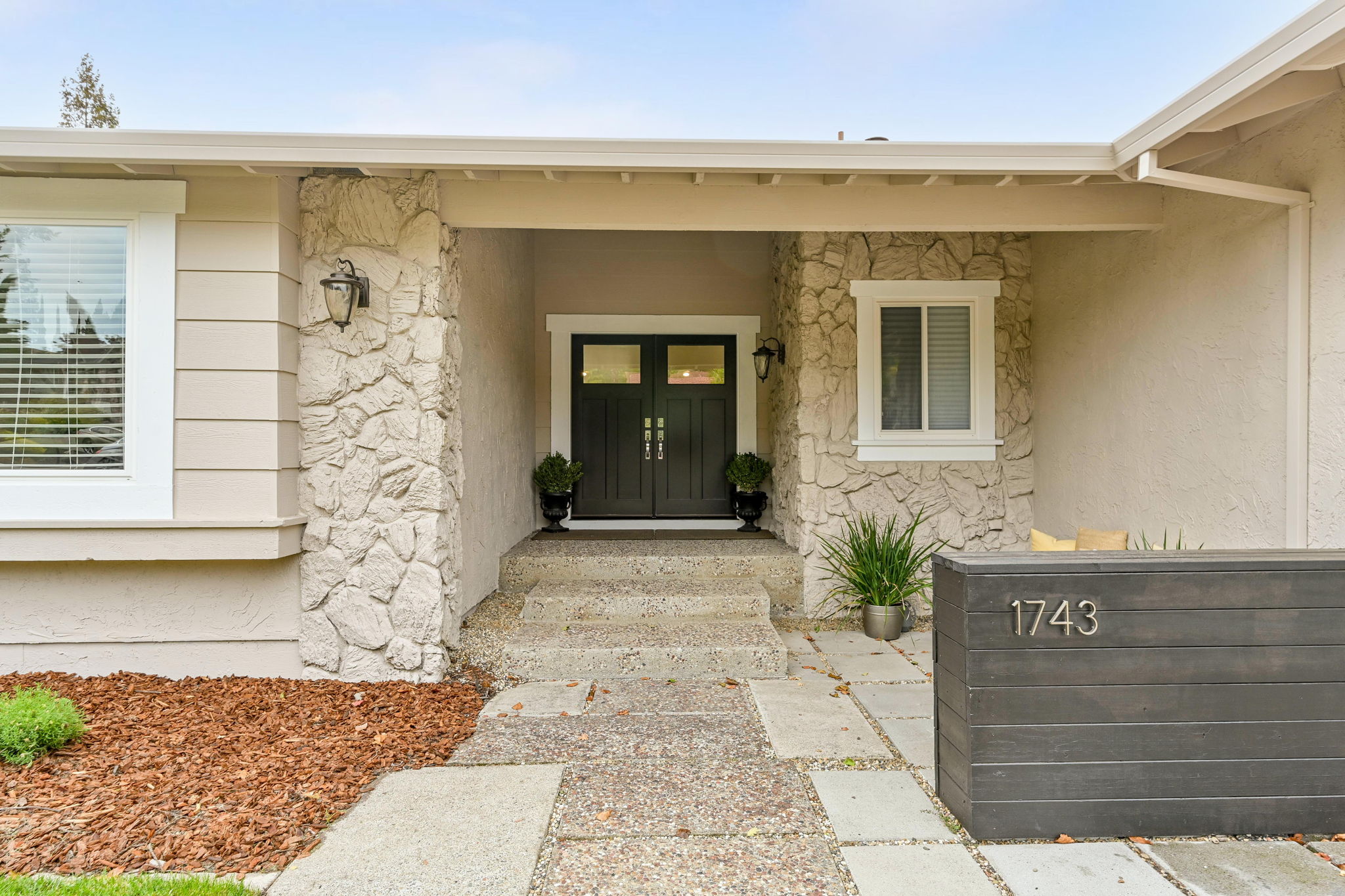 1743 Oro Valley Cir, Walnut Creek, CA 94596, USA Photo 5