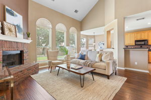 1816 Paradise Ridge Dr, Round Rock, TX 78665, USA Photo 3