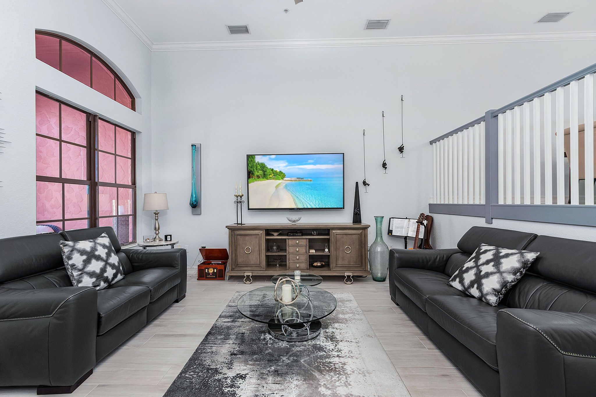 This is the same pic