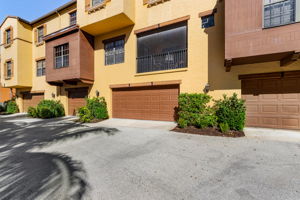 2nd closed garage door pic