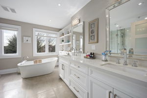 12 Cygnus Dr, Richmond Hill, ON L4C 8P2, CA Photo 6