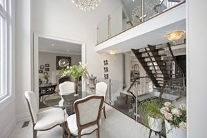 12 Cygnus Dr, Richmond Hill, ON L4C 8P2, CA Photo 2