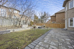 12 Cygnus Dr, Richmond Hill, ON L4C 8P2, CA Photo 9