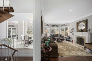 12 Cygnus Dr, Richmond Hill, ON L4C 8P2, CA Photo 3