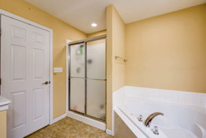 Bedroom 4 Bathroom