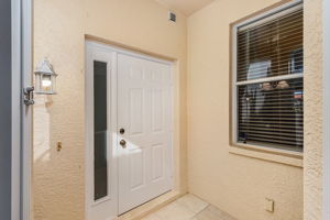 300 Robin Hood Cir Unit 101, Naples, FL 34104, US Photo 3