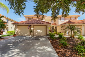 300 Robin Hood Cir Unit 101, Naples, FL 34104, US Photo 0