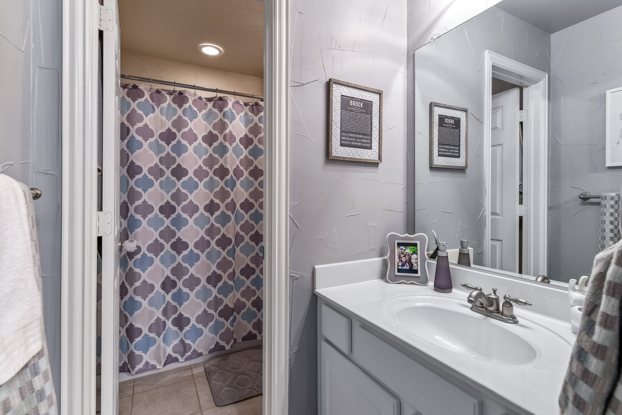 1131 Mission Ln, Lantana, TX 76226 Sharp Frame Media