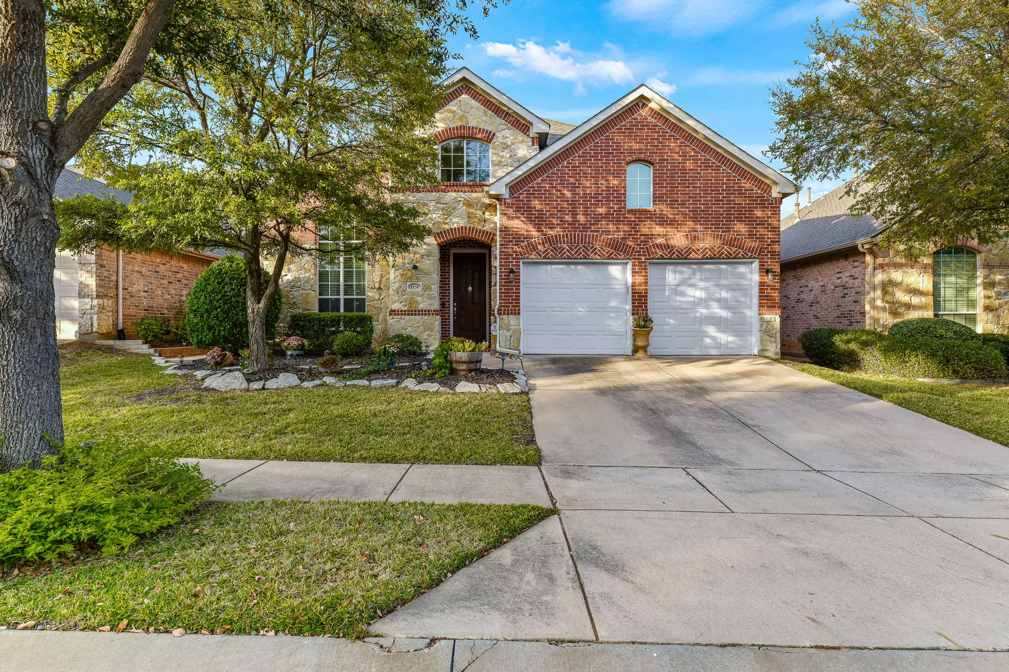 1131 Mission Ln, Lantana, TX 76226 Sharp Frame Media