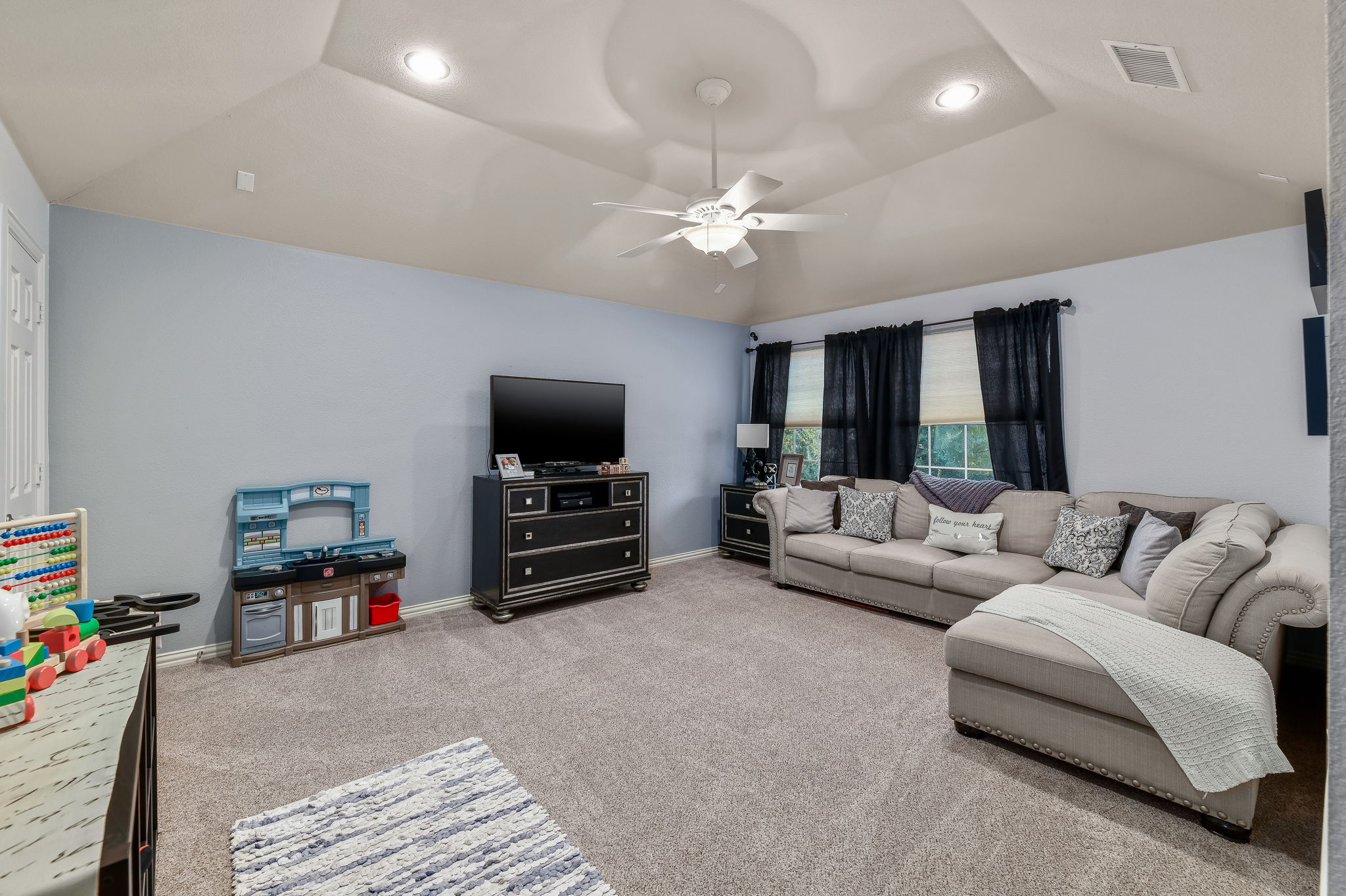 1131 Mission Ln, Lantana, TX 76226 Sharp Frame Media