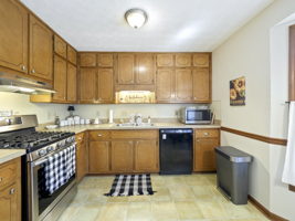 1800 Shady Creek Ln NE, Lawrenceville, GA 30043, USA Photo 9