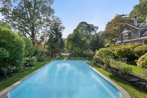 8 Spring Hollow Rd, Centerport, NY 11721, US Photo 44