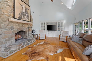 8 Spring Hollow Rd, Centerport, NY 11721, US Photo 24