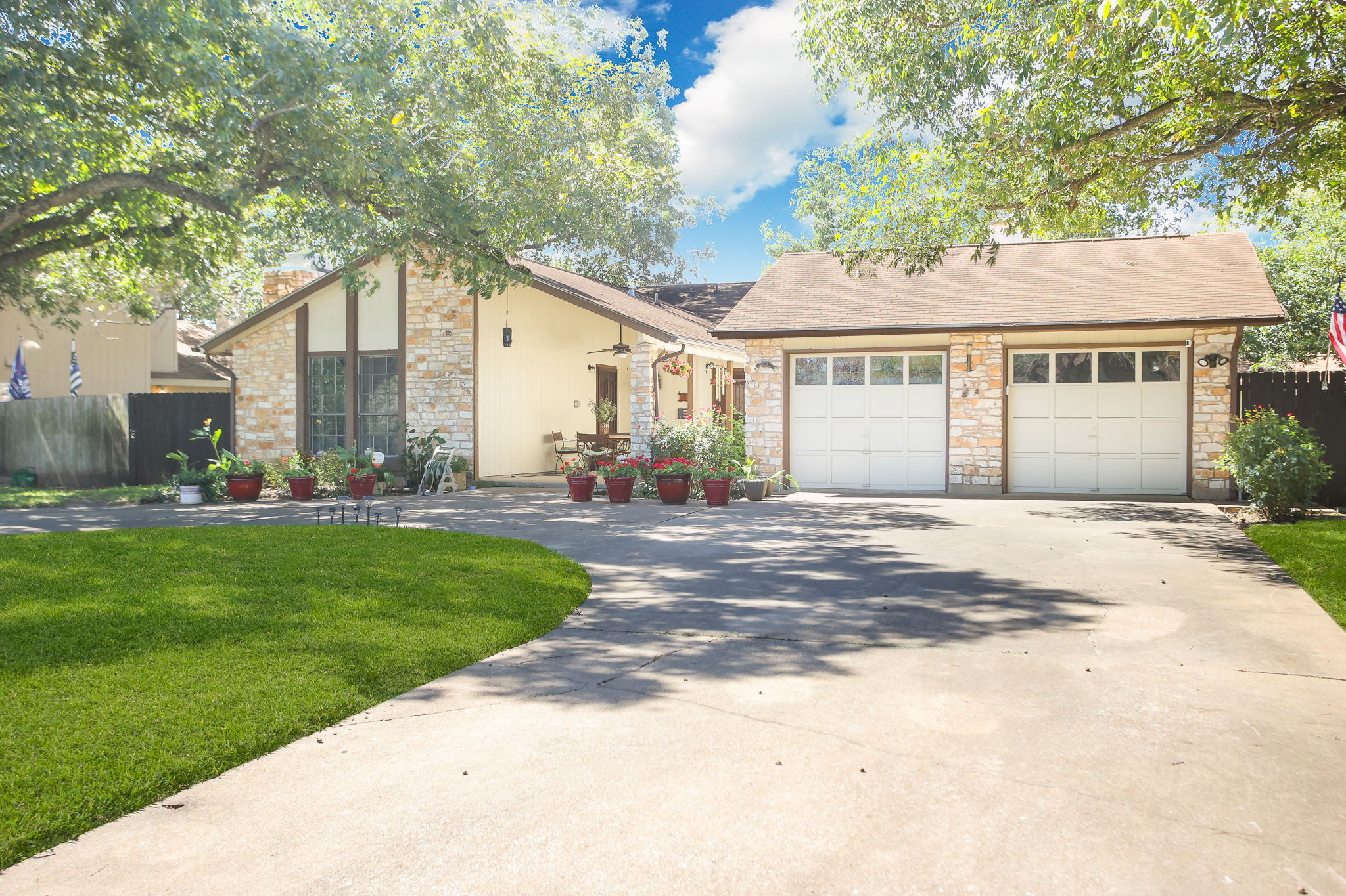 12302 Burr Ridge Dr, Austin, TX 78729, USA Photo 3