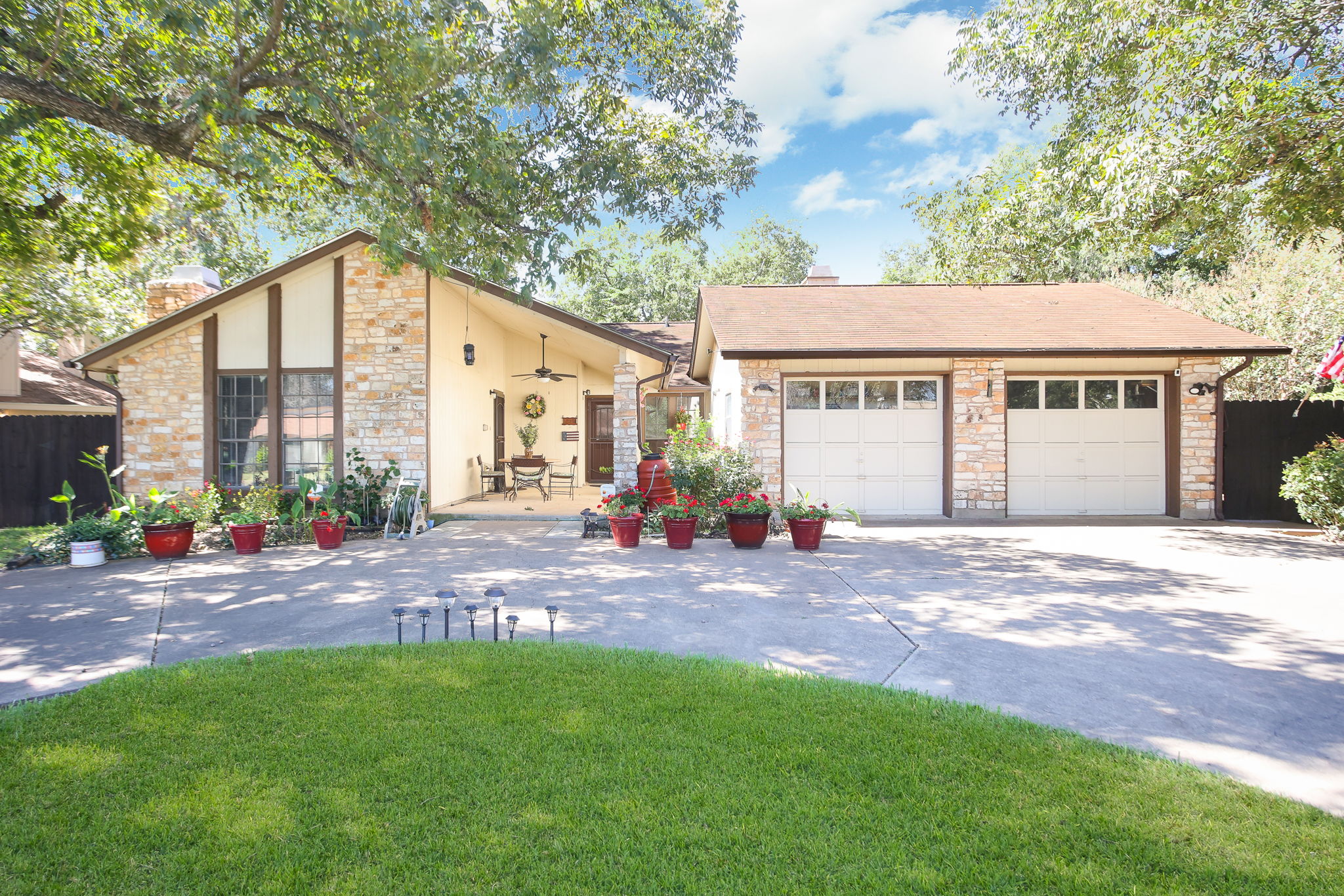 12302 Burr Ridge Dr, Austin, TX 78729, USA Photo 1