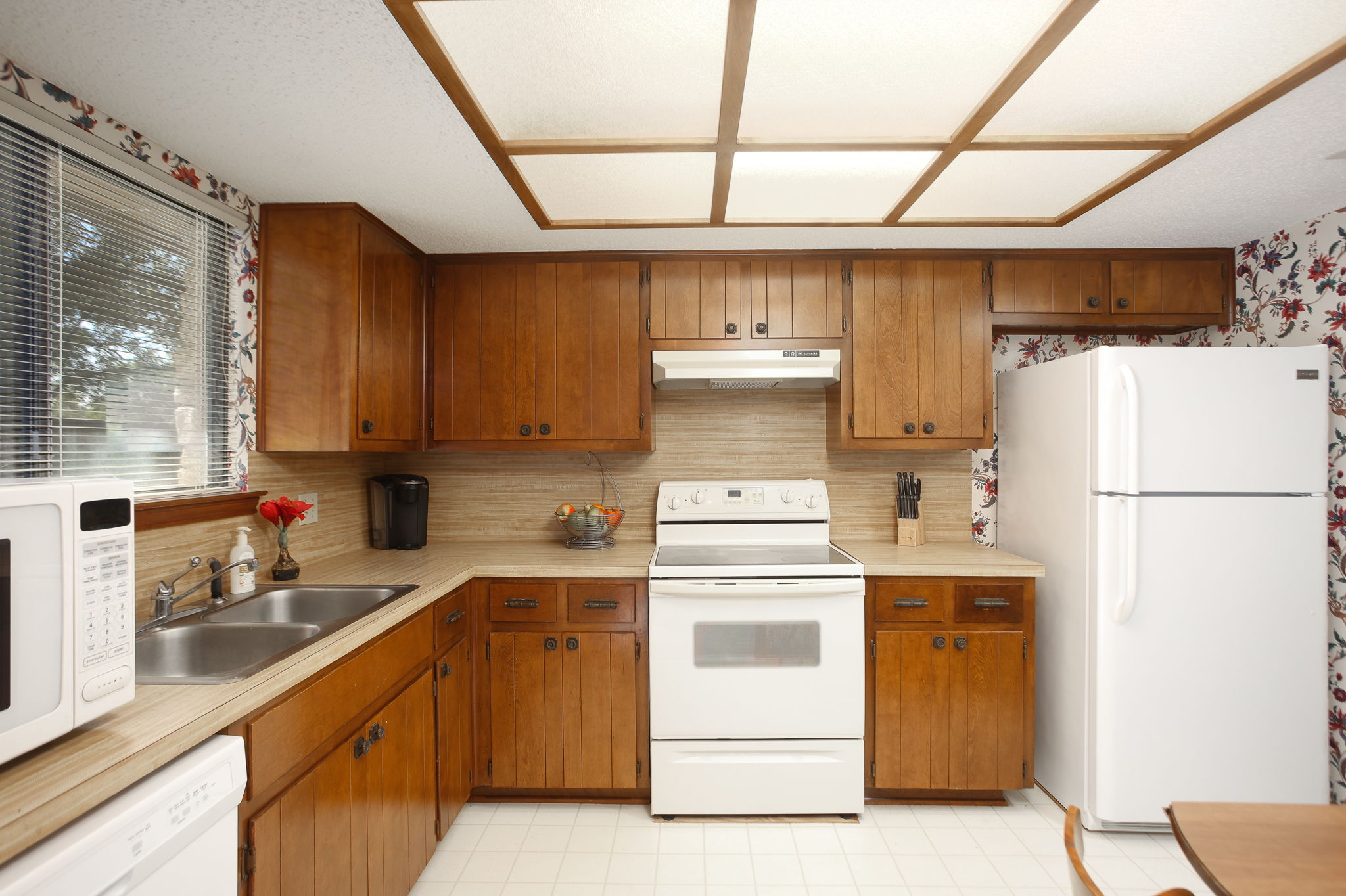 12302 Burr Ridge Dr, Austin, TX 78729, USA Photo 22