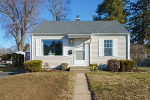 30 Sunny Reach Dr, East Hartford, CT 06118, US Photo 1