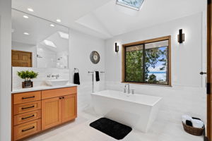 1000 NW 132nd St, Seattle, WA 98177, US Photo 35