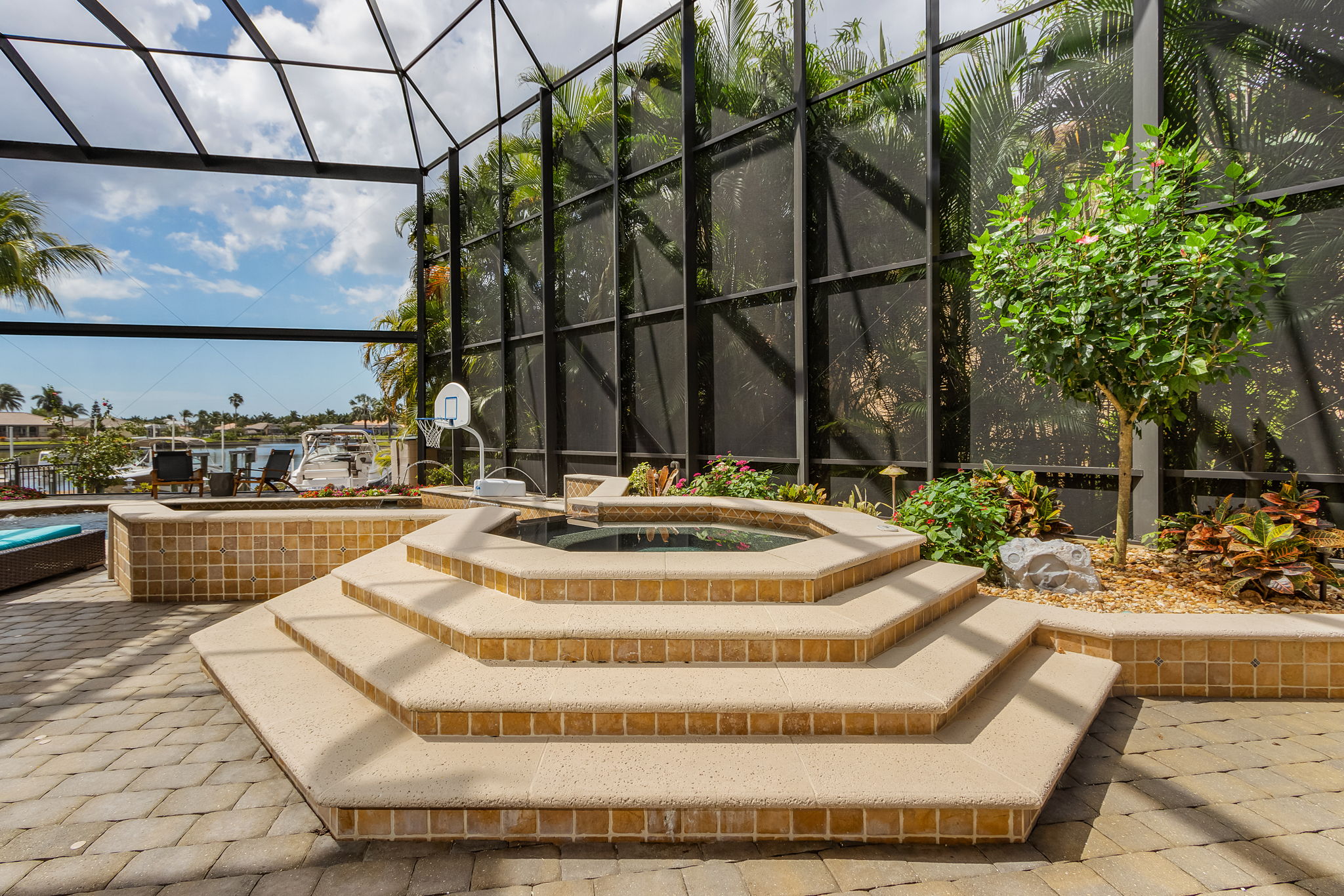 2518 Cape Coral Pkwy W, Cape Coral, FL 33914, US Photo 17