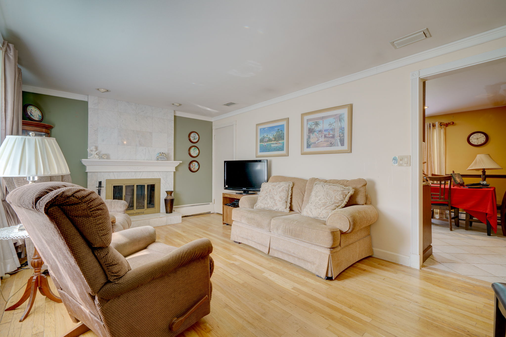 213 Basswood Dr, Middletown, CT 06457 Ed McCullough Photography