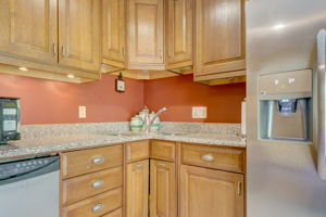 Corner sink