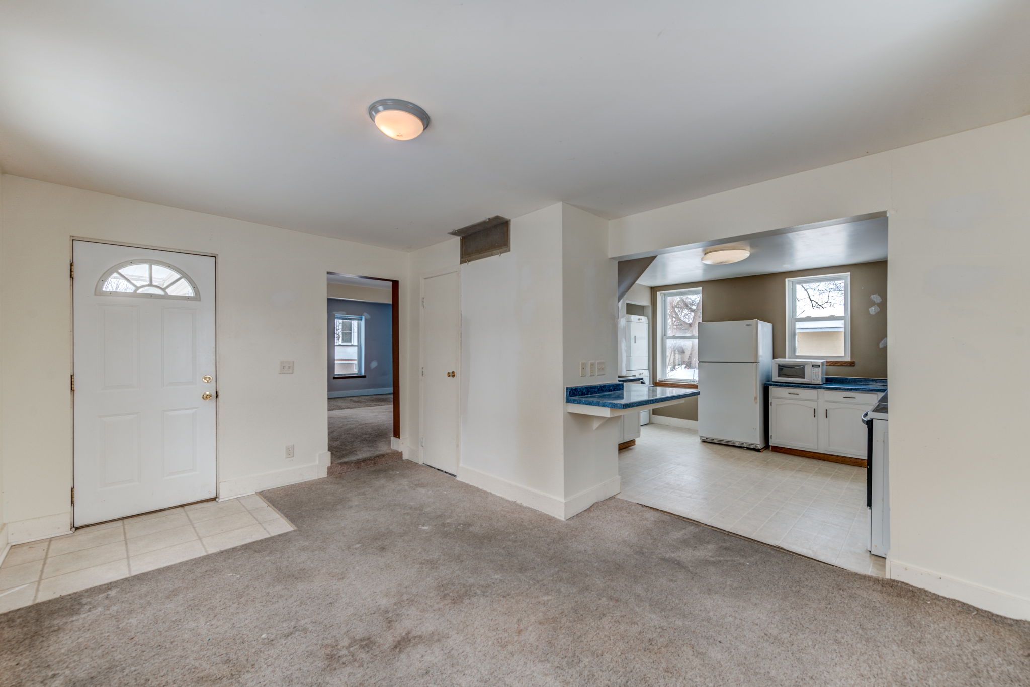 Foyer/Dining Room/Kitchen