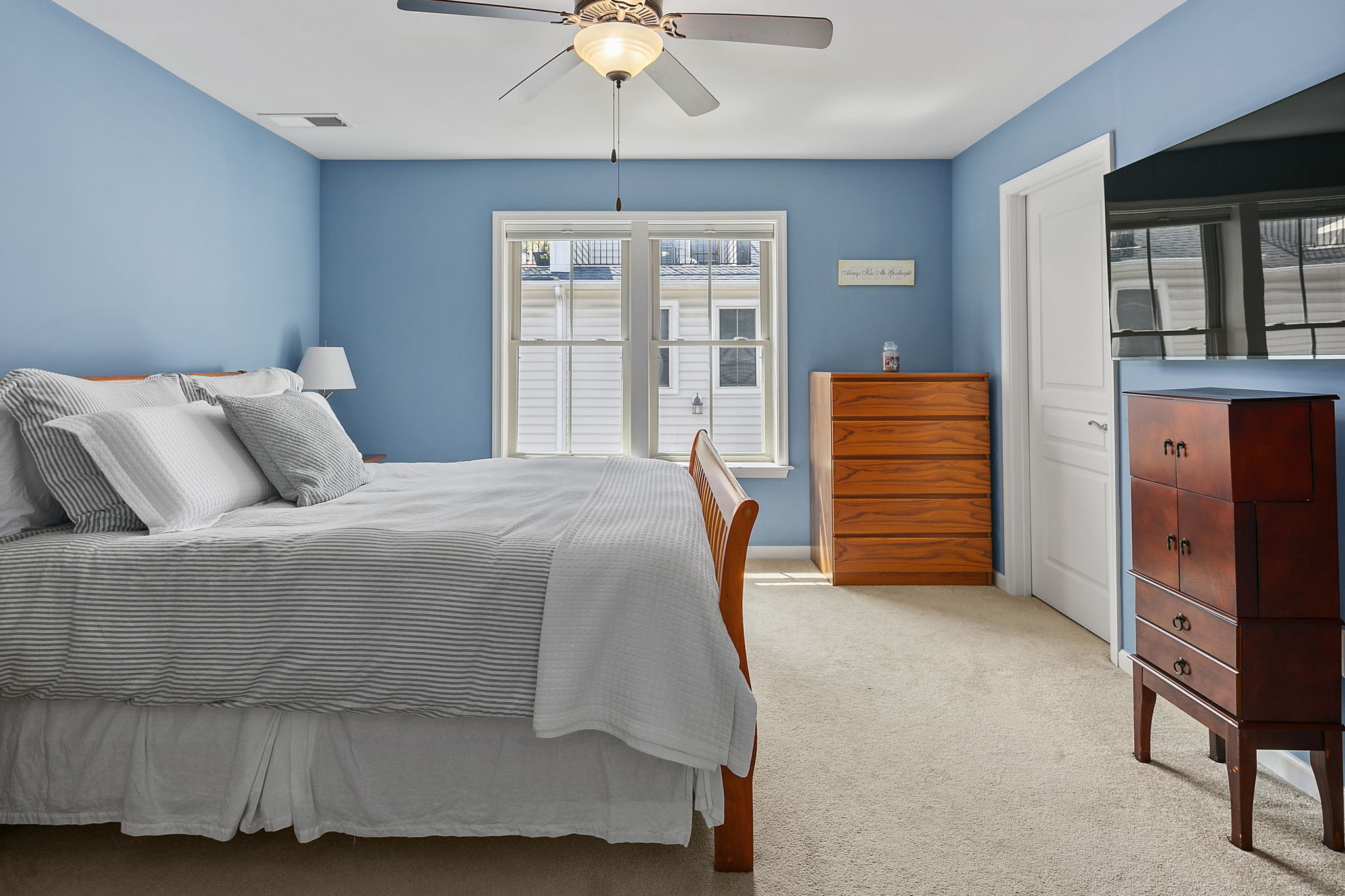 3349 S Kemper Rd, Arlington, VA 22206, USA Photo 23