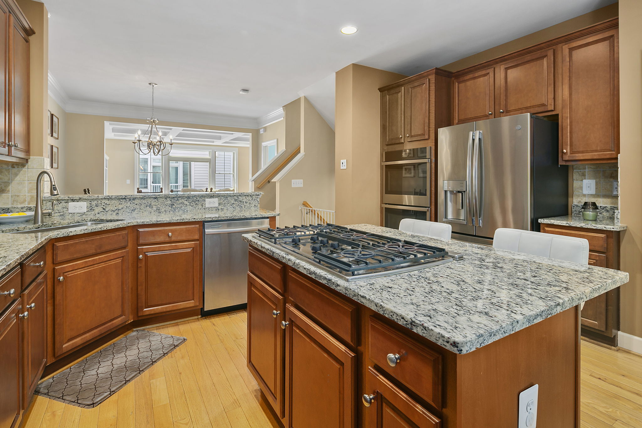 3349 S Kemper Rd, Arlington, VA 22206, USA Photo 13