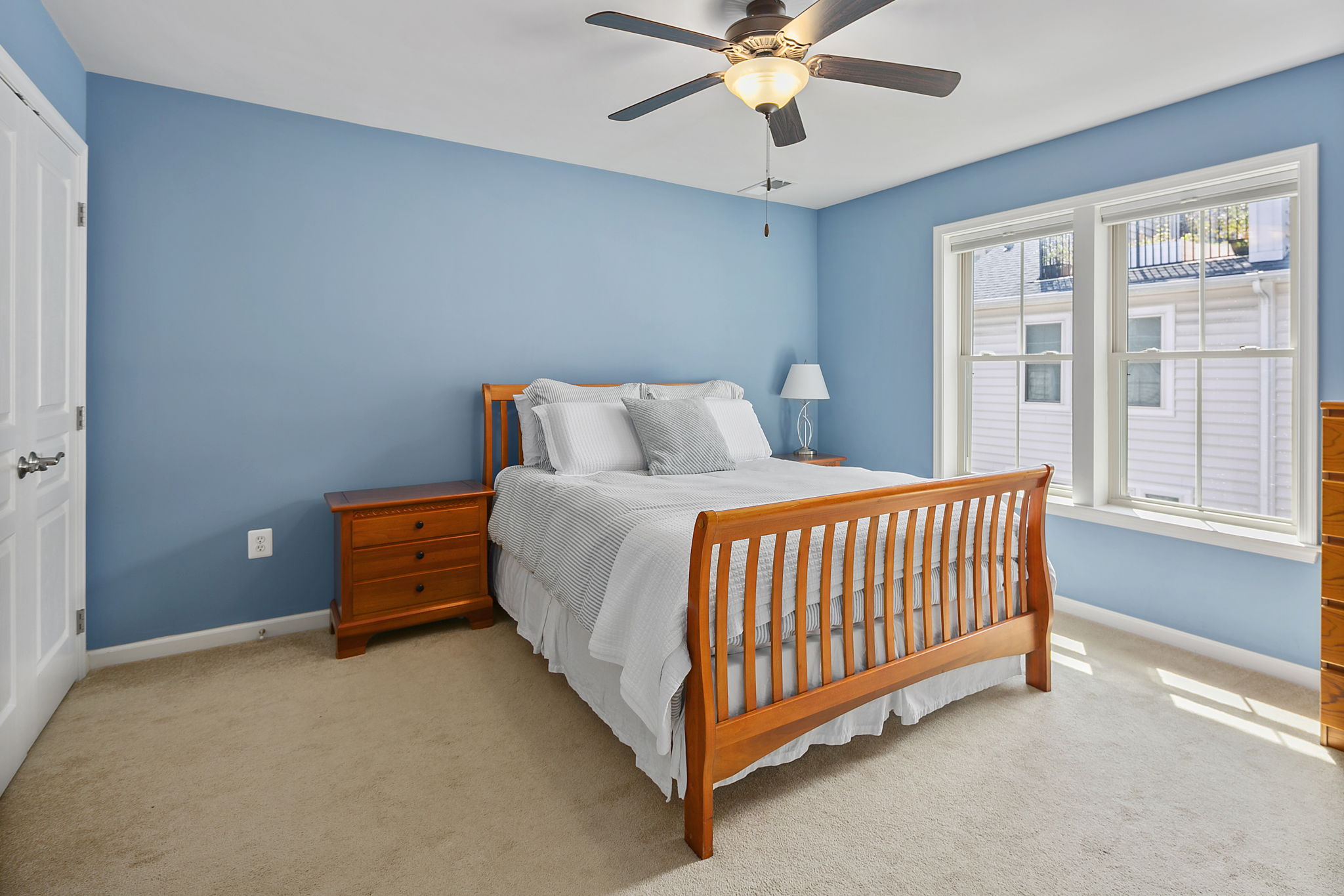 3349 S Kemper Rd, Arlington, VA 22206, USA Photo 24