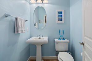 3349 S Kemper Rd, Arlington, VA 22206, USA Photo 20