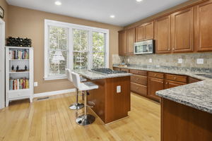 3349 S Kemper Rd, Arlington, VA 22206, USA Photo 10