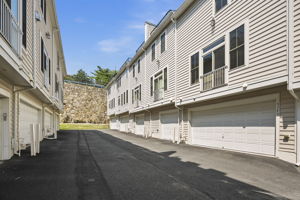 3349 S Kemper Rd, Arlington, VA 22206, USA Photo 40