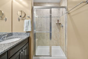 3349 S Kemper Rd, Arlington, VA 22206, USA Photo 26