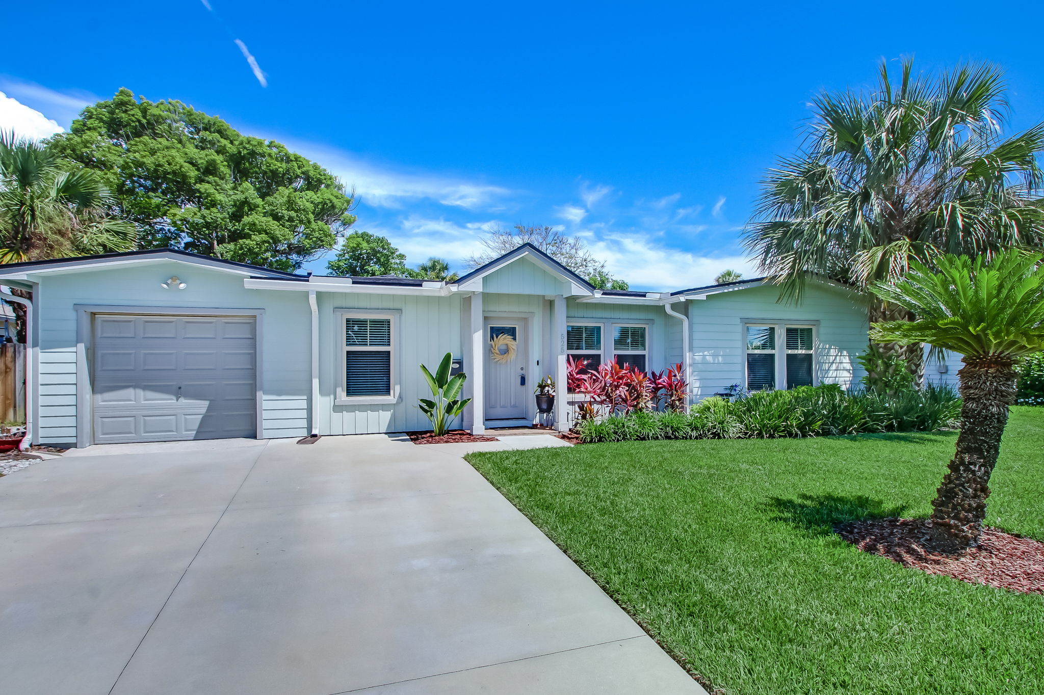 Welcome to 525 16th Avenue North