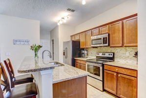Kitchen/Breakfast Bar