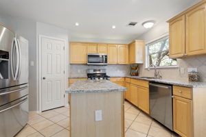 14452 Lilley Brook Cove, Austin, TX 78717, USA Photo 10