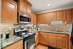 1374 Milwaukee St Unit 2, Denver, CO 80206, US Photo 4